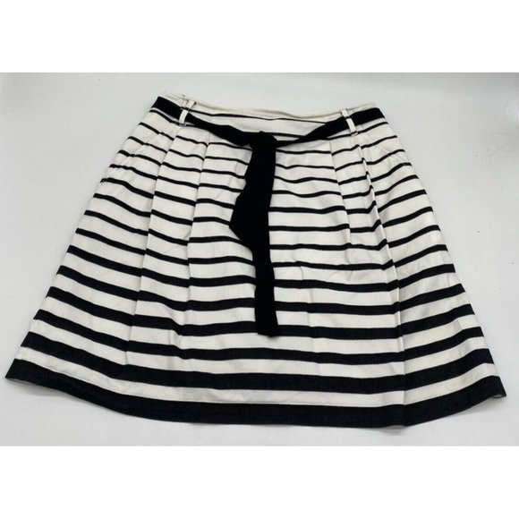 White House Black Market Dresses & Skirts - White House Black Market Skirt Size 8 Black White Striped Pleated Belt Flared